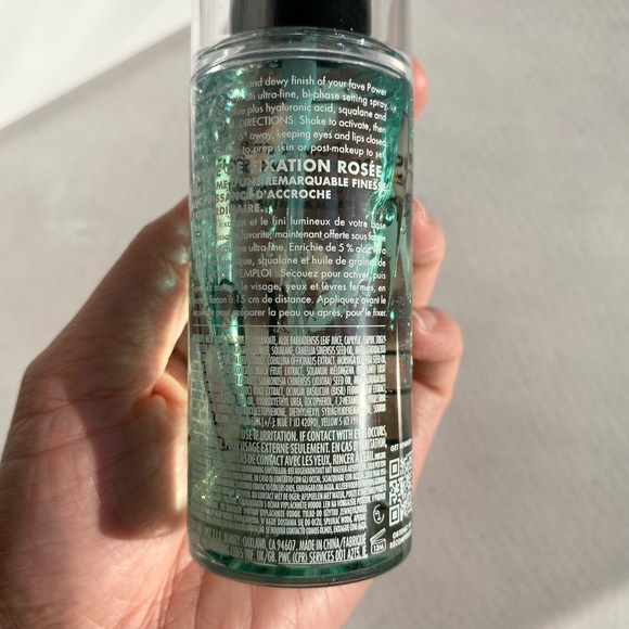 e.l.f. Power Grip Dewy Setting Spray - Picture 3 of 5